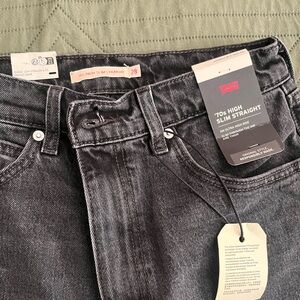 Levi's 70’s straight leg slim Women's High Rise Jeans